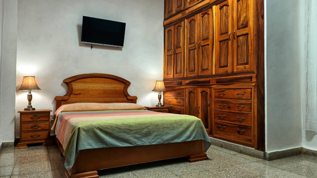 Apartamento de una habitación por 25 y malecón