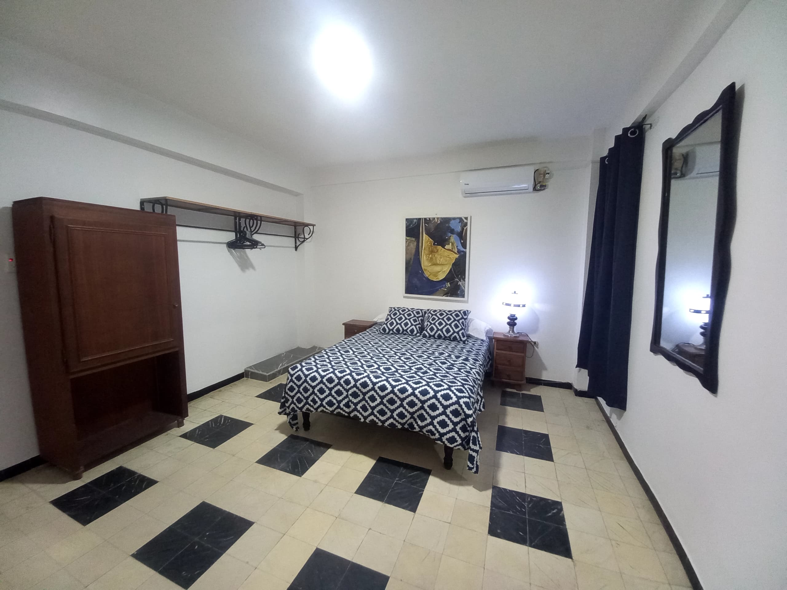 Apartamento independiente de una habitación en el Vedado