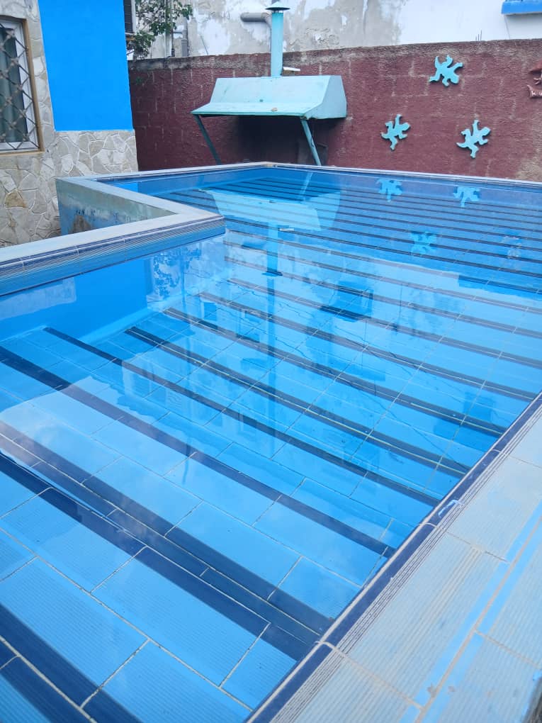Casa de 3 habitaciones en Guanabo con piscina