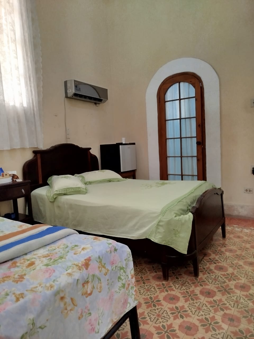Casa de dos habitaciones en Centro Habana
